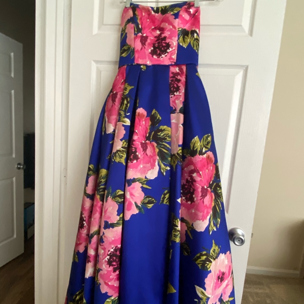 Betsy & Adam Floral Prom Dress